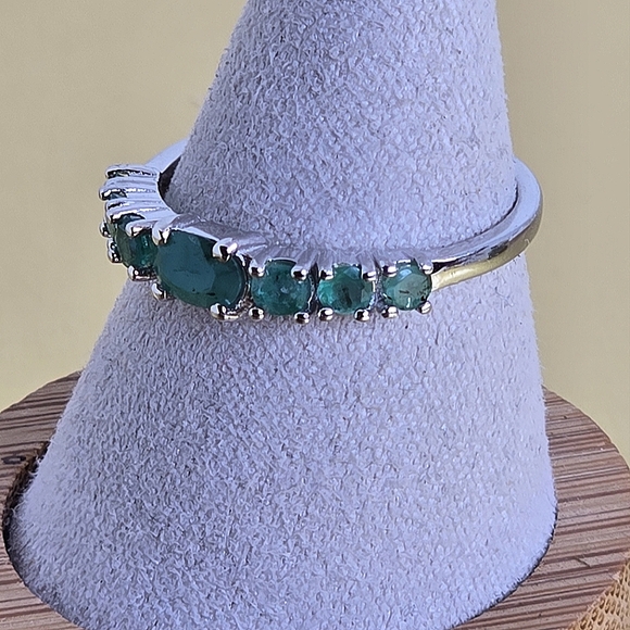 Natural Emerald 925 Sterling Silver Band Sz 7.75 - Picture 8 of 11